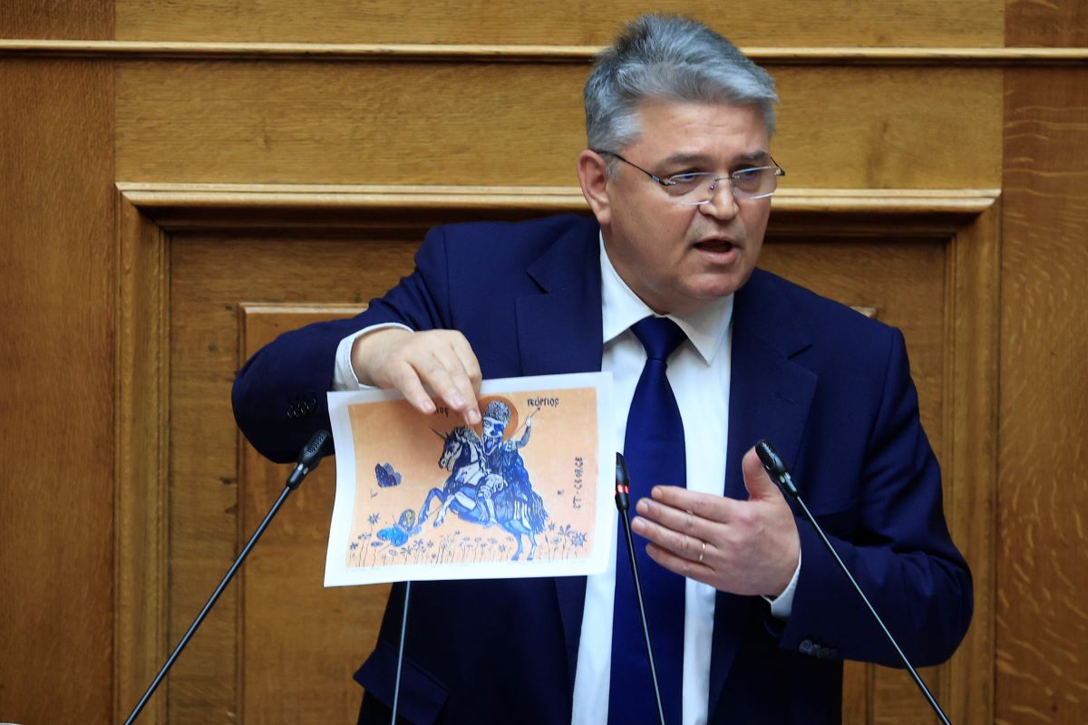 Ο πρόεδρος της Νίκης Δημήτρης Νατσιός στη Βουλή