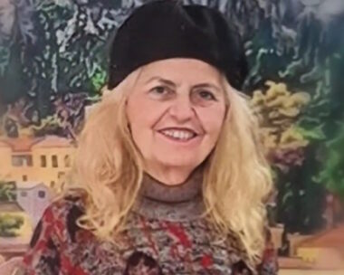 Η εικαστικός Αναστασία Βελεγράκη