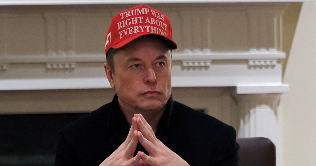 Elon Mask’s wild attack on Trump’s close associate: “He’s late, stupid and more foolish than bricks”