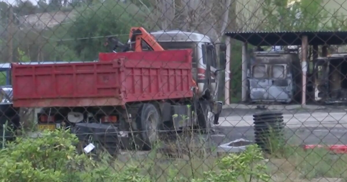 Holargos: Fire at EYDAP construction site – Damage to six vehicles