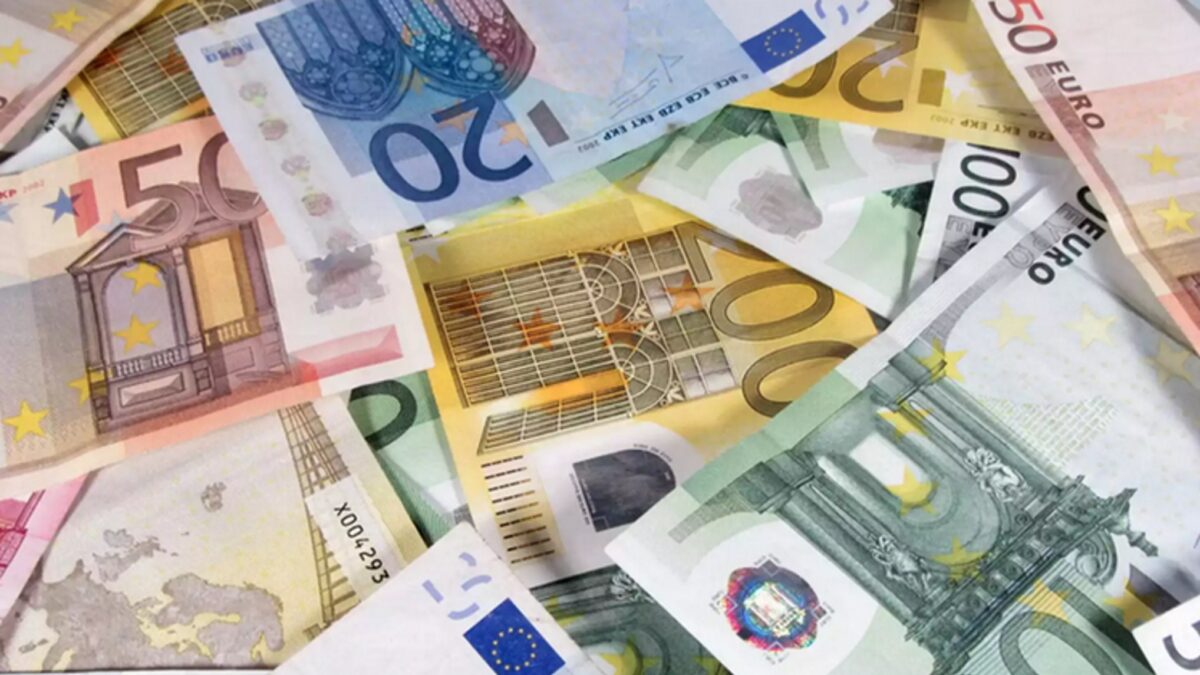 Χανιά: Διάλογοι «φωτιά» των επίορκων υπαλλήλων που εκβίαζαν καταστηματάρχες – «Χέρι με χέρι»