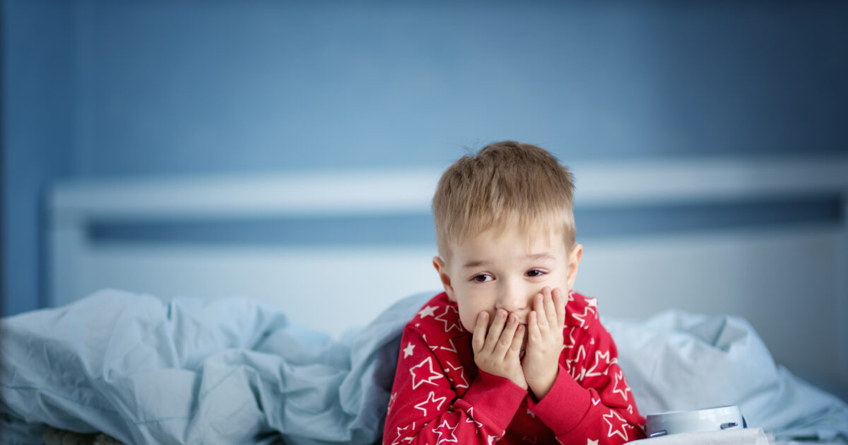 How many hours should children sleep in order not to have insomnia