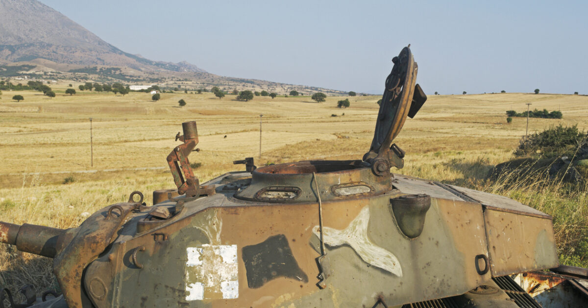Defense Expenditure: How much does Greece spend on weapons and other military needs