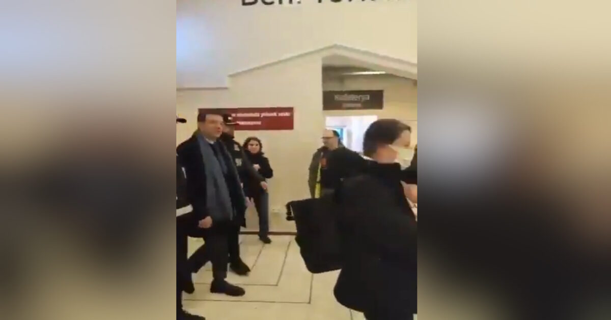 Video with Ekrem Imamoglou a few minutes after his detention – Turkey authorities seized his property