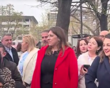 Η Ζωή Κωνσταντοπούλου στη Λάρισα