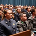 Άννα Κορακάκη, Λευτέρης Πετρούνιας και Στέφανος Ντούσκος στην τελετή βράβευσης
