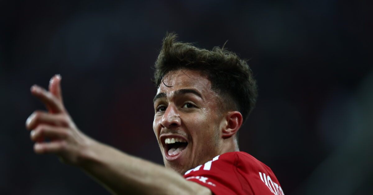 What does Olympiacos need to win the championship from the next race