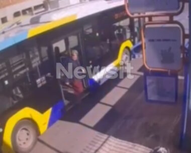 Κορωπί: Προφυλακιστέος ο άνδρας με το κατσαβίδι – «Με προκάλεσαν»