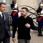Εμανουέλ Μακρόν και Βολοντίμιρ Ζελένσκι