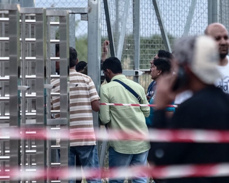 Μεταναστευτικό: Οι αλλαγές που φέρνει το νέο νομοσχέδιο – Βαρύτερες ποινές για όσους εισέρχονται παράνομα, πότε θα καταργείται η άδεια διαμονής