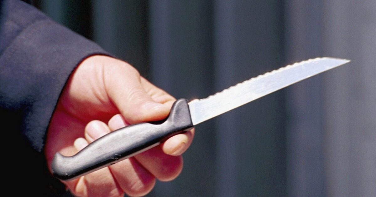 Thessaloniki: Minors grabbed the bus passenger mobile phones – they threatened them with a knife