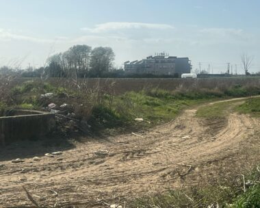 Ανδρας βρέθηκε μαχαιρωμένος σε χωράφι στη Θεσσαλονίκη