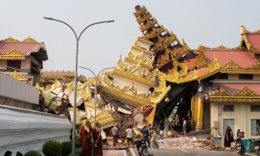 Το κατεστραμμένο μνημείο Maha Myat Muni Pagoda