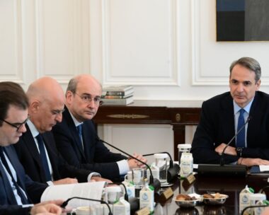 Ο Κυριάκος Μητσοτάκης σε συνεδρίαση του υπουργικού συμβουλίου