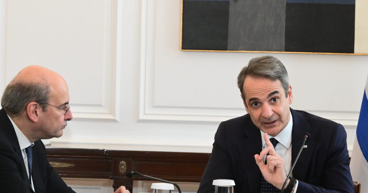 «Restart» στο Μαξίμου, με ειδική ομάδα υπό τον Κωστή Χατζηδάκη «Restart» στο Μαξίμου, με ειδική ομάδα υπό τον Κωστή Χατζηδάκη