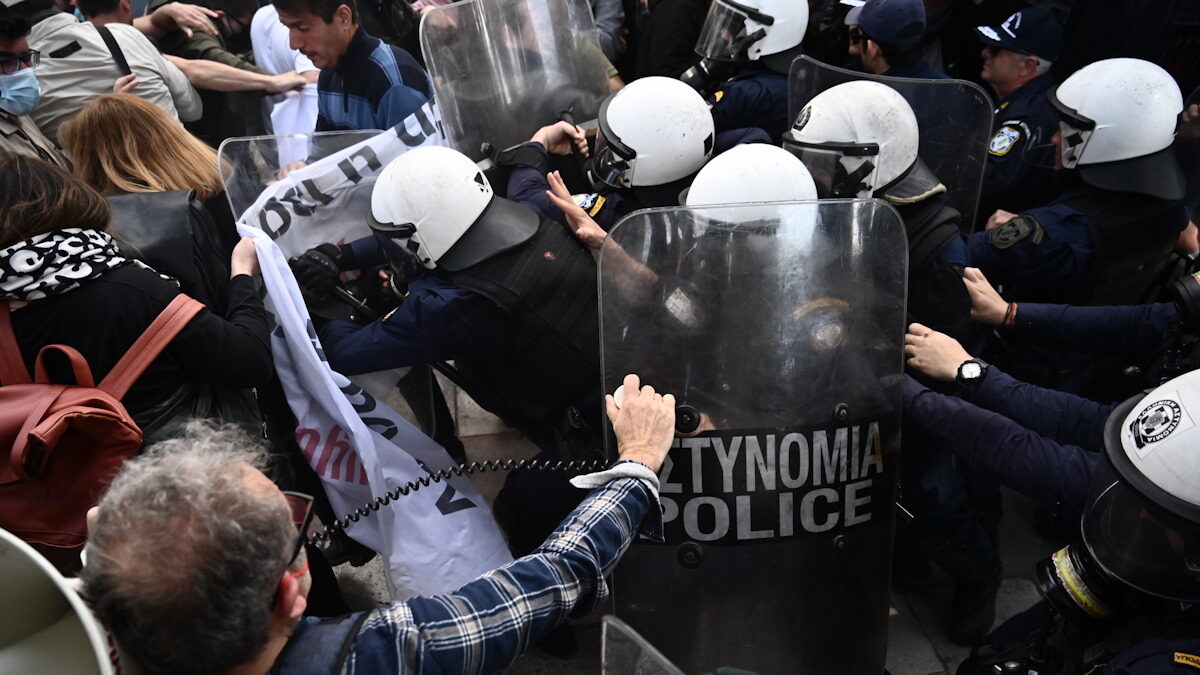 Πανεκπαιδευτικό συλλαλητήριο στα Προπύλαια και πορεία προς το Μέγαρο Μαξίμου, από εκπαιδευτικές ομοσπονδίες