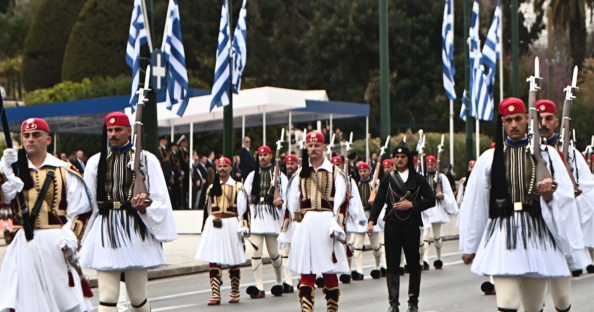 ERT’s “blunder” during the transmission of the military parade – presented Evagoras Pallikarides as a victim of the Ottomans