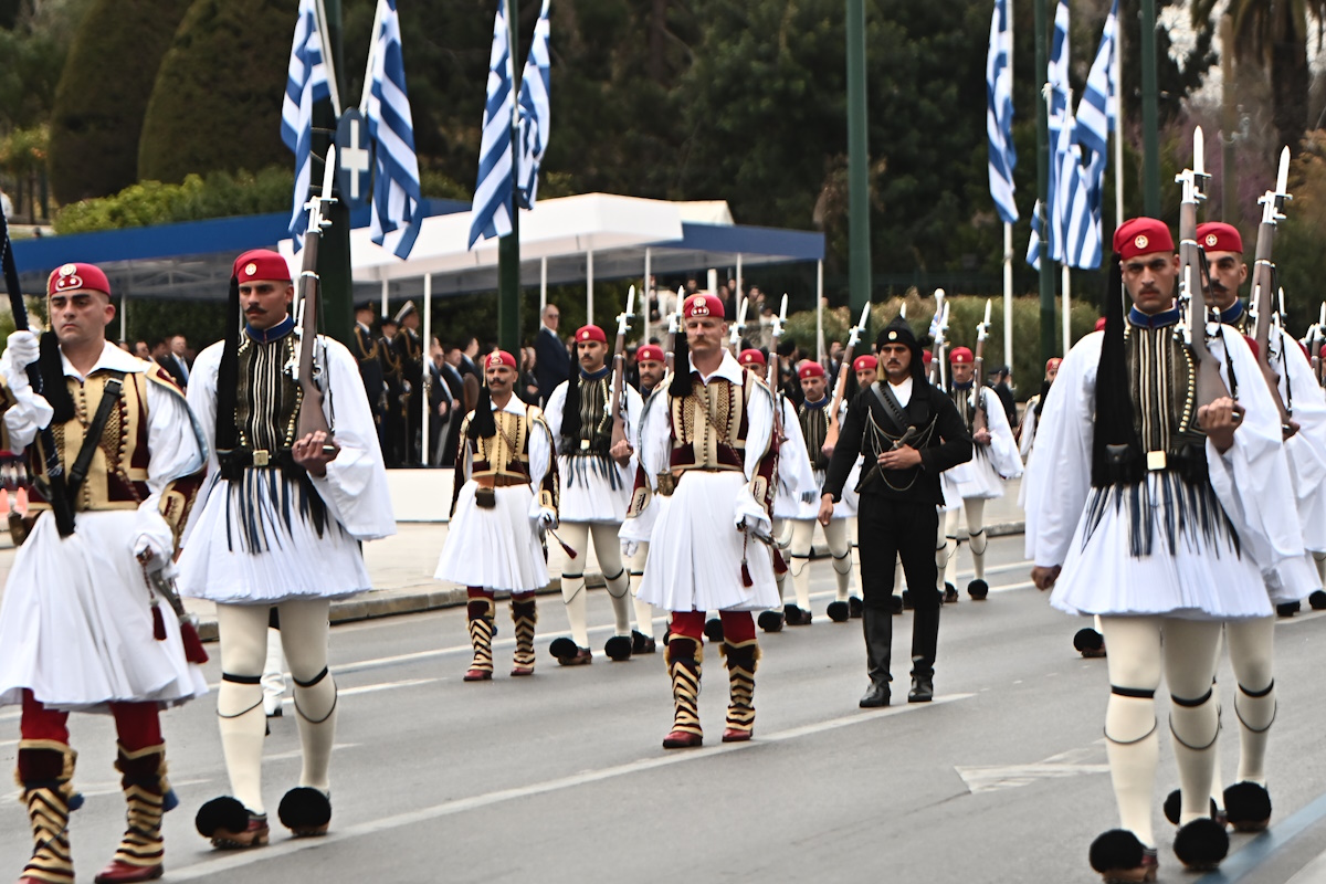 Στρατιωτική παρέλαση στην Αθήνα