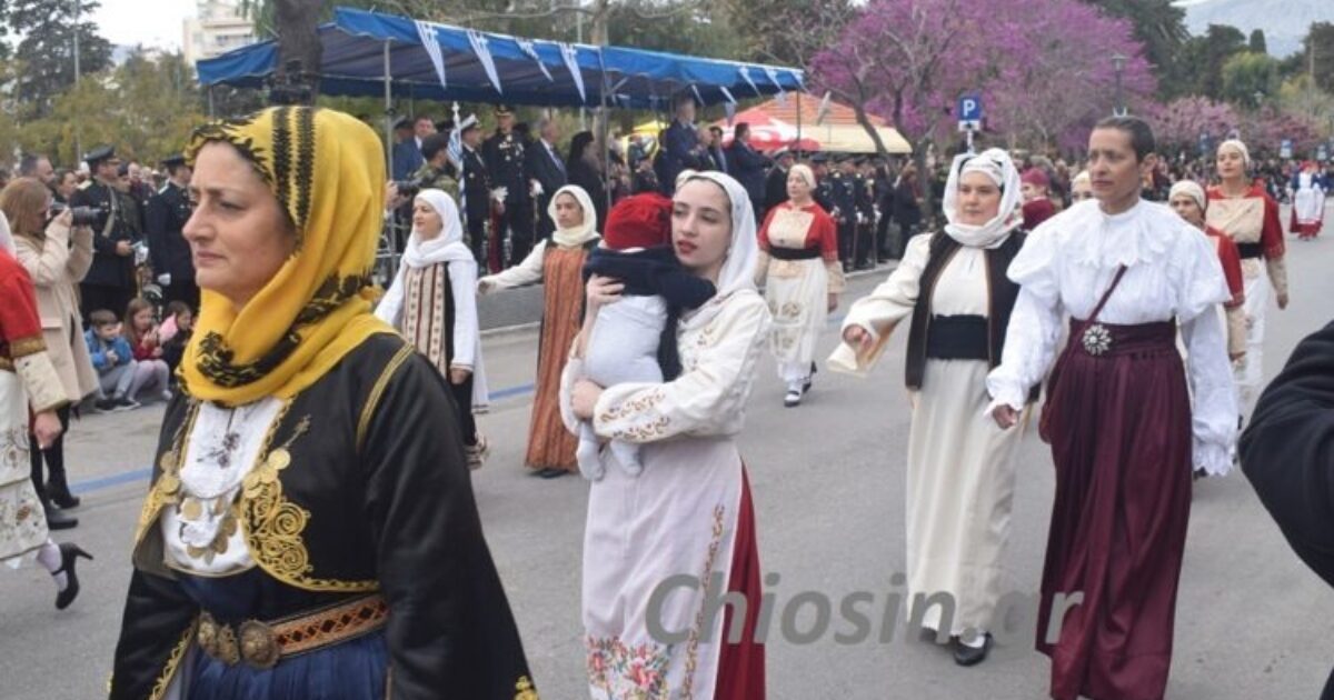 March 25: With babies in their arms the mothers in Chios marched – and the Equestrian Club of Stunarelasis also impressed