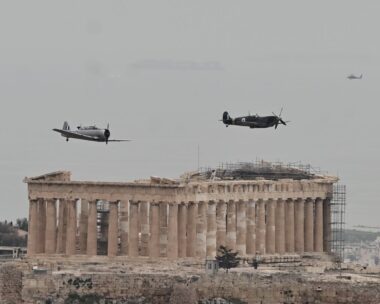 Ανακατασκευασμένα αεροσκάφη της Πολεμικής Αεροπορίας Harvard και Spitfire
