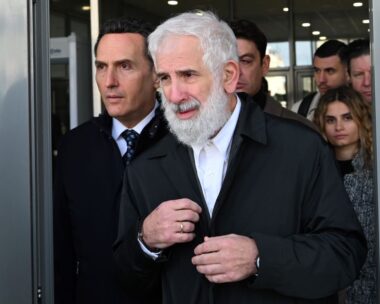 Ο Πέτρος Φιλιππίδης