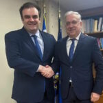 Ο Κυριάκος Πιερρακάκης και ο Τάκης Θεοδωρικάκος
