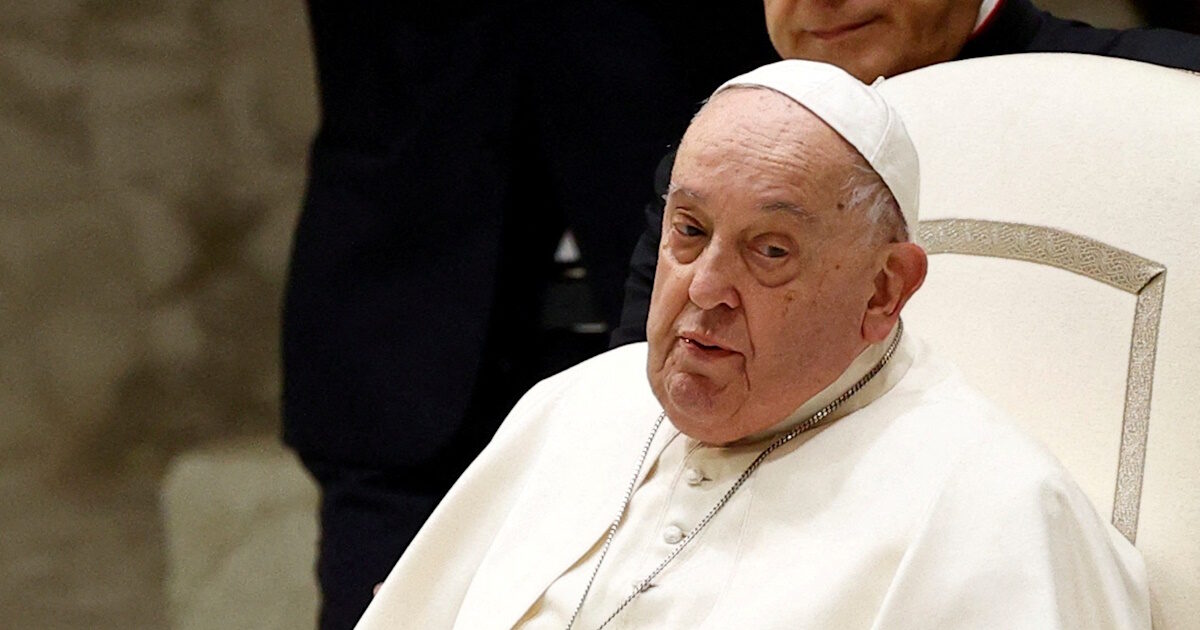 Pope Francis: Improves its healthy state of high flow oxygen