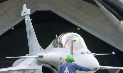 Ένα rafale ετοιμάζεται για απογείωση
