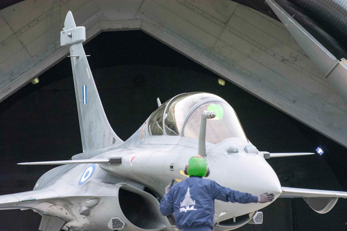 Ένα rafale ετοιμάζεται για απογείωση