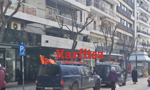 Συνεργείο της ΔΕΔΔΗΕ σε δρόμο της Θεσσαλονίκης