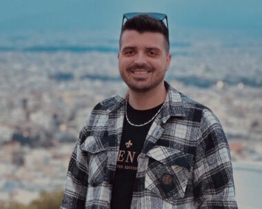 Ο 32χρονος που σκοτώθηκε μαζί με τη σύζυγό του στον Βόλο