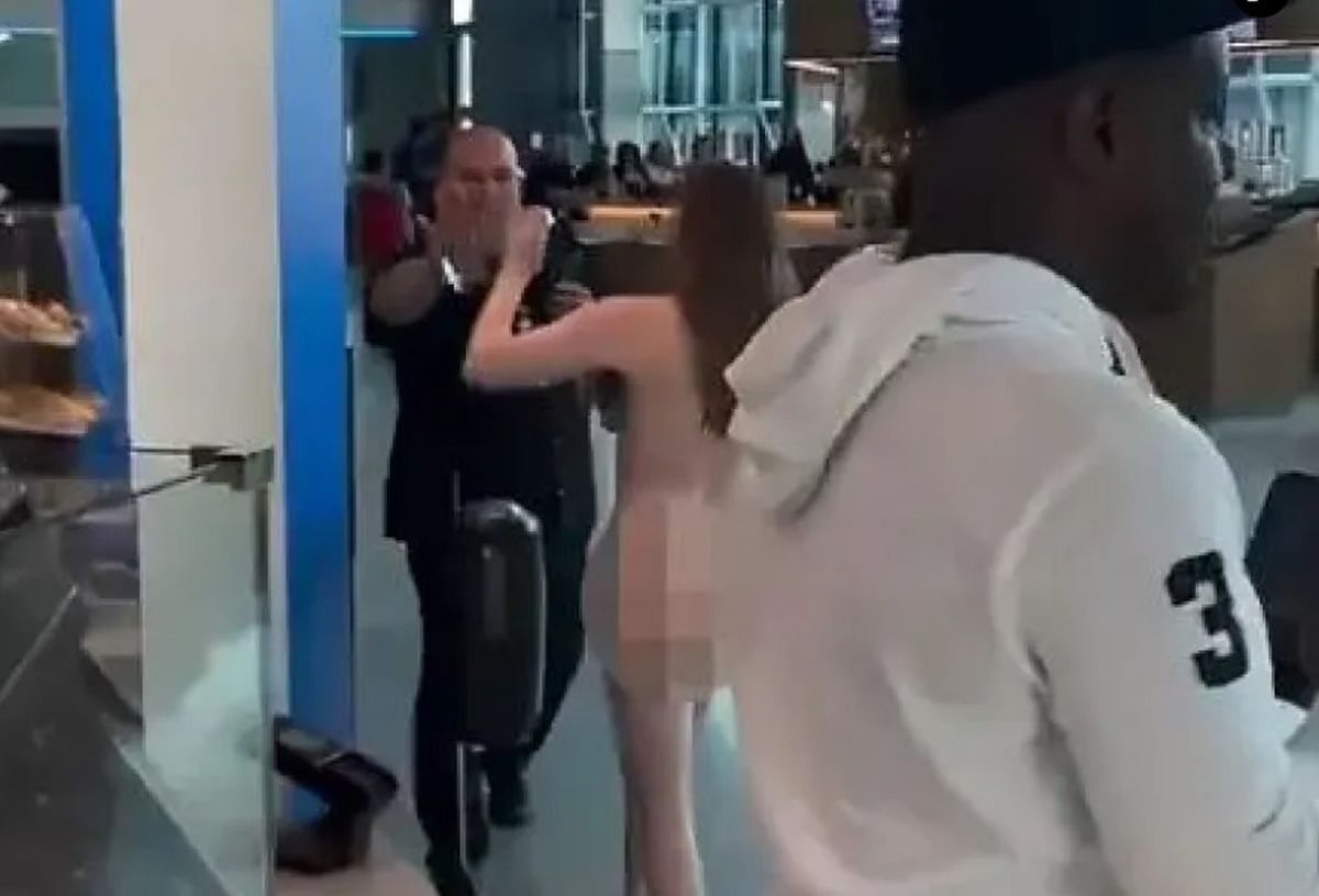 Γυναίκα σε κατάσταση αμόκ στο αεροδρόμιο του Ντάλας