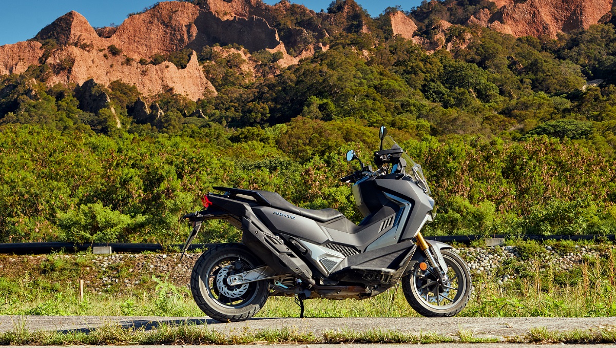 SYM ＡDX TG400