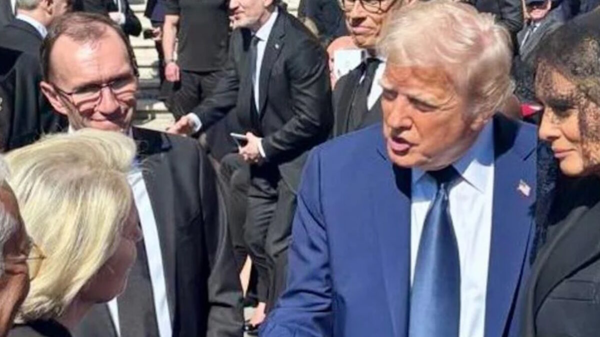 Ο Ντόναλντ Τραμπ και η Ούρσουλα φον ντερ Λάιεν