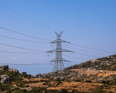 Πυλώνες υπερυψηλής τάσης της ΔΕΗ