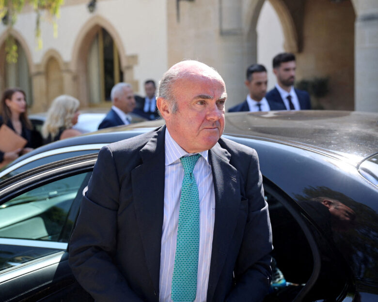 Λουίς ντε Γκίντος (ΕΚΤ): Νωρίτερα η επίτευξη στόχου για πληθωρισμό 2%