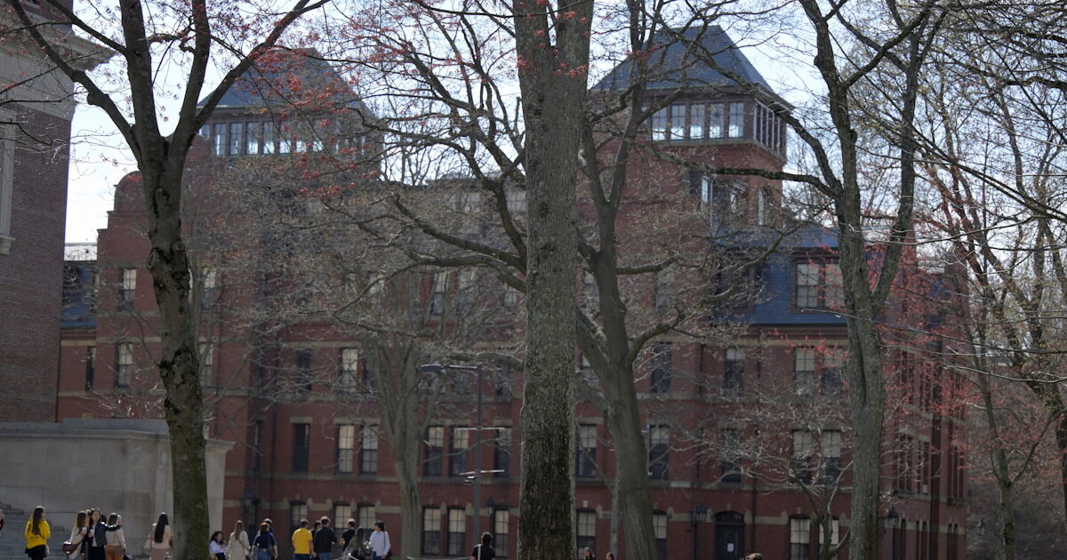 Frontal Trump – Harvard: University filed a lawsuit against the government for “freezing” funding