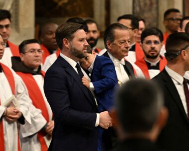 Ο Τζέι Ντι Βανς με τον γιο του