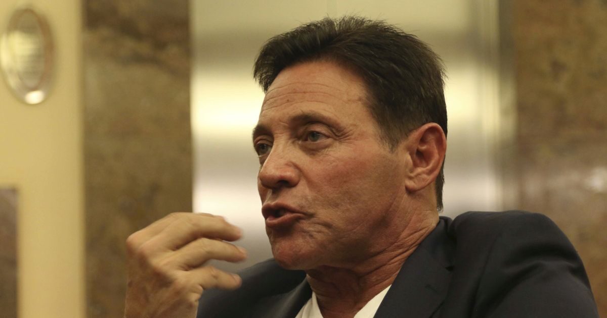 “Wall Street Wolf” Jordan Belfort defends Trump: “He is not guilty of insider trading”