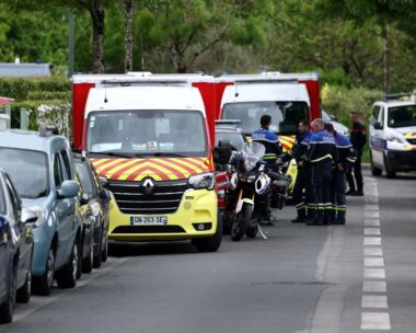 Ισχυρές αστυνομικές δυνάμεις κατέφτασαν στο σημείο της επίθεσης
