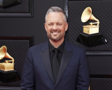 Ο Nate Bargatze
