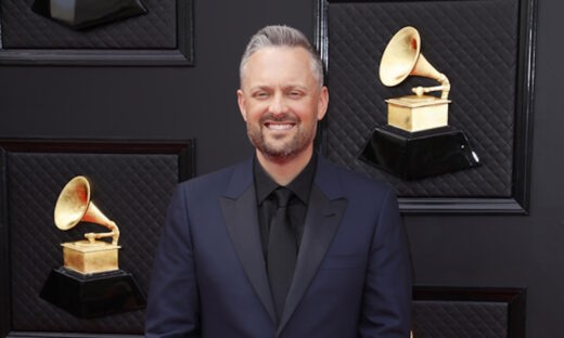 Ο Nate Bargatze