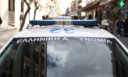 Περιπολικό της ελληνικής αστυνομίας