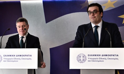 Ο Κυριάκος Πιερρακάκης και ο Πασκάλ Ντόναχιου