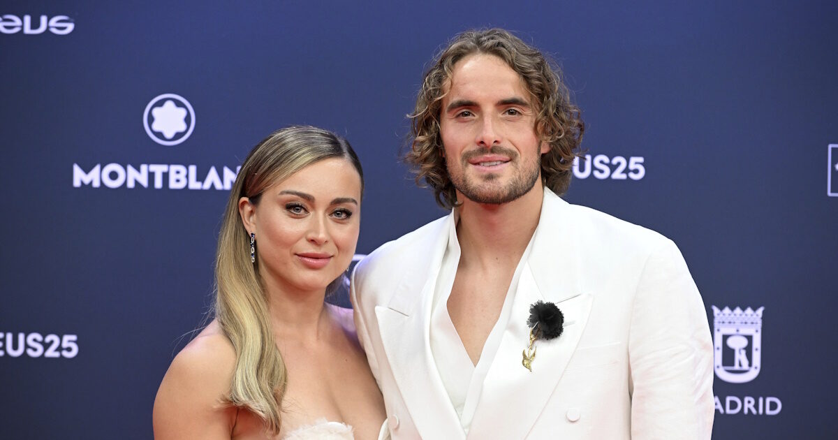 Stefanos Tsitsipas and Paula Bandasa “shone” on the red carpet of the Laureus awards