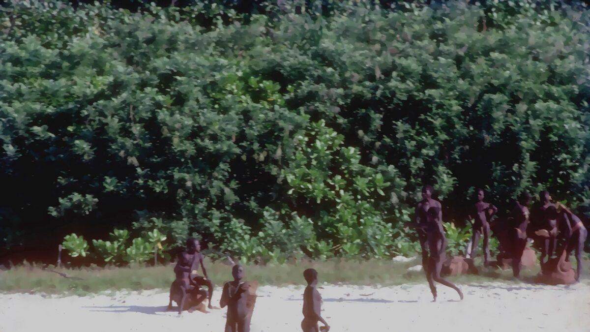 Η φυλή Jarawa - Μαζί με τη Sentinelese είναι οι δυο υπό εξαφάνιση φυλές των Ανταμάν