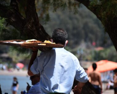 Εργαζόμενος στην εστίαση