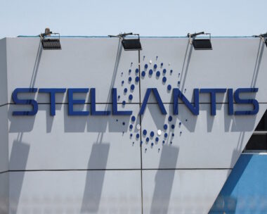 Το logo της Stellantis