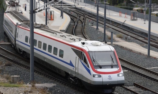 Αμαξοστοιχία της Hellenic Train