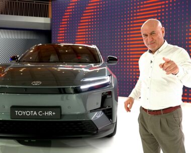 Toyota_CH-R+